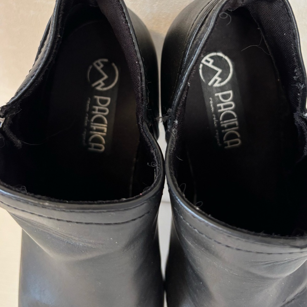 Pacifica | Black Ankle Boots | 6M - Picture 5 of 6